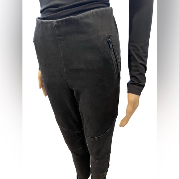 Beautiful and stretchy designer leggings - Picture 7 of 7